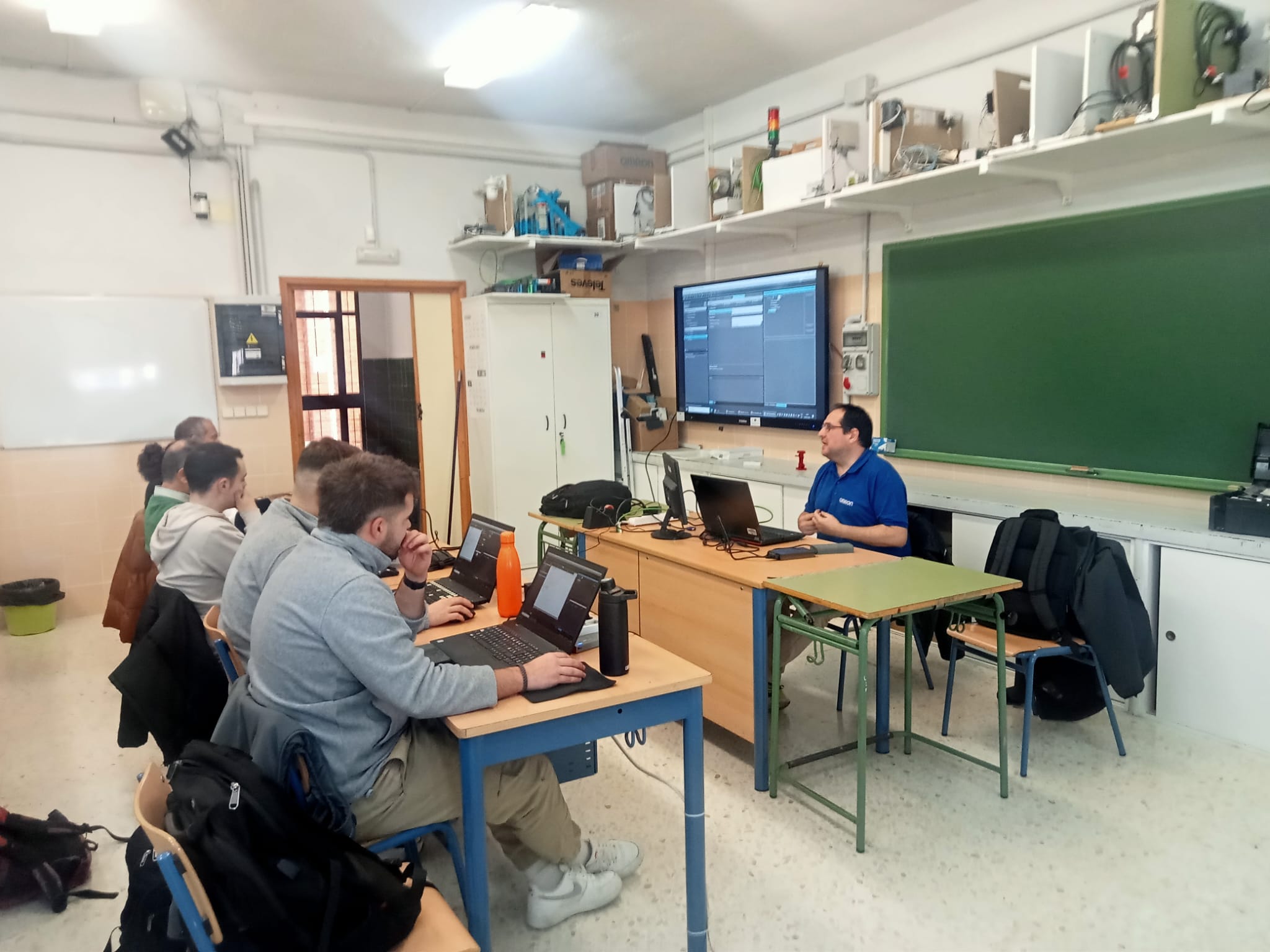 Formación Robot Scara Software OMRON ACE